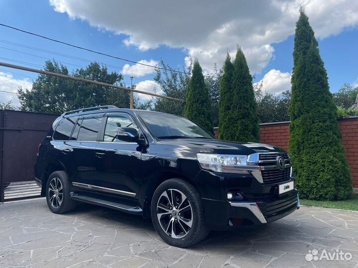 Toyota Land Cruiser, 2016