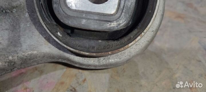 Рычаг передний верхний BMW F01 F02 F07