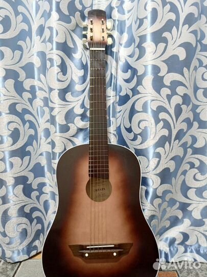 Акустическая гитара