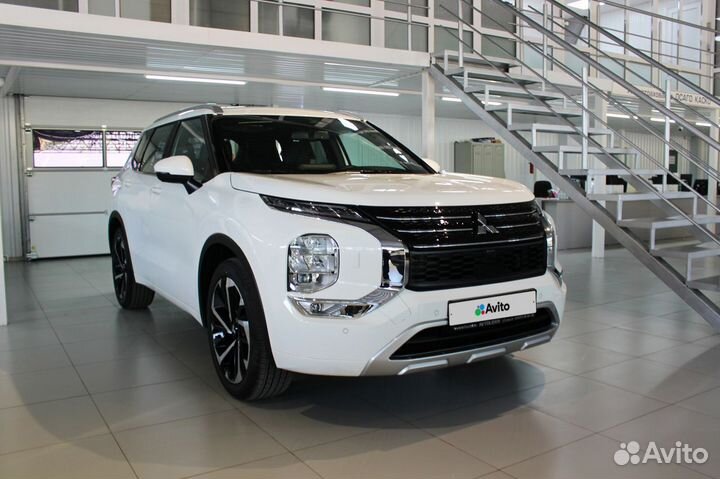 Mitsubishi Outlander 2.5 CVT, 2023