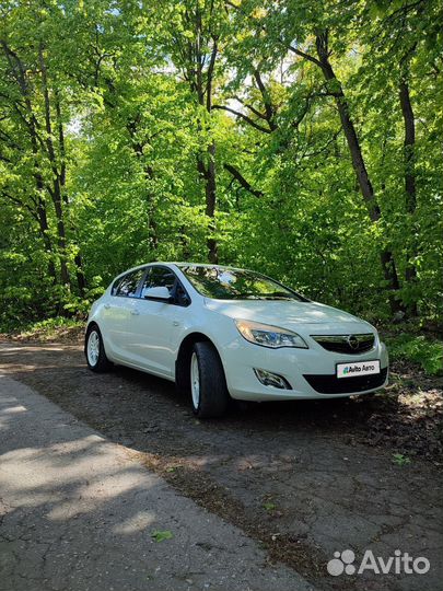 Opel Astra 1.4 МТ, 2010, 115 000 км