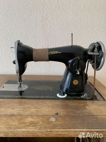Швейная машинка «Чайка»
