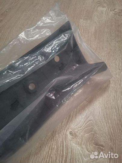 Планка номерного знака