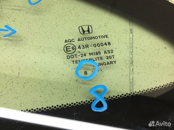 Стекло кузовное глухое левое Honda Cr-V 2007-2012