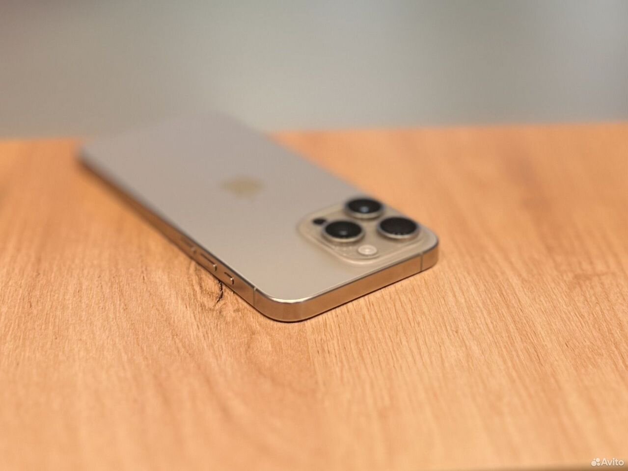 iPhone 15 Pro, 128 ГБ, SIM + eSIM