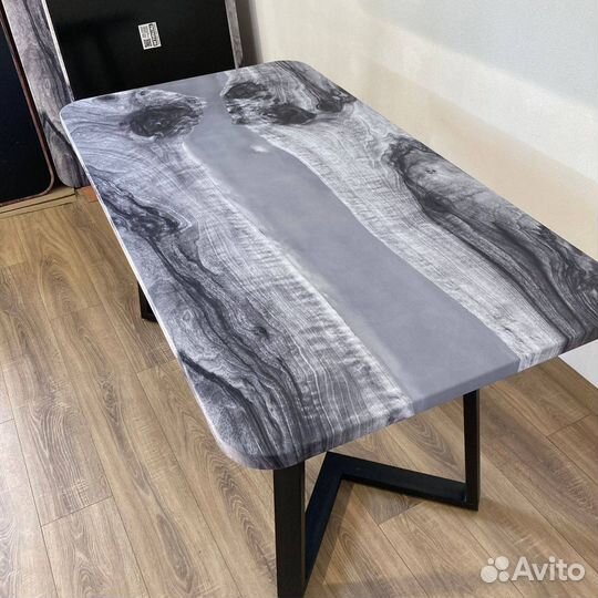 Кухонный стол 'Novel Corner'