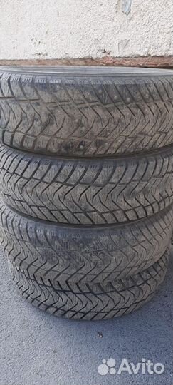Yokohama Ice Guard IG65 215/65 R16