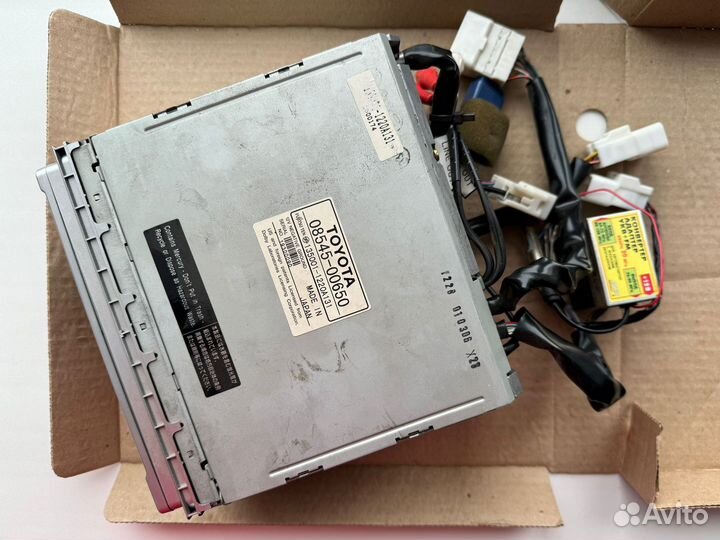 Магнитола Toyota nmct-D50 + конвертер укв/FM