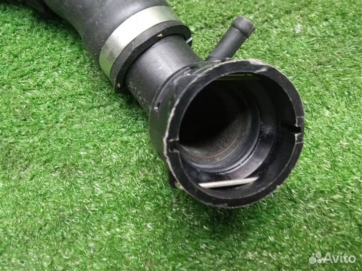 Патрубок радиатора Volkswagen Touareg (2002-2010)