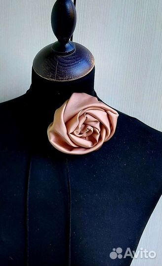 Цветок на шею, чокер цветок, брошь цветок