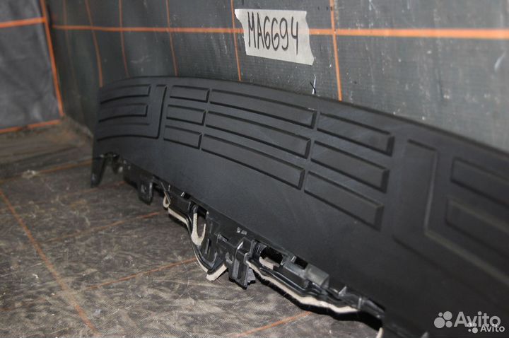 Накладка бампера заднего - Toyota Land Cruiser P