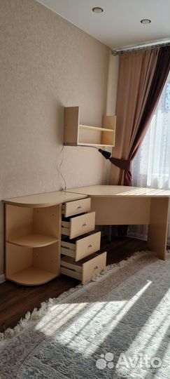 Школьный уголок б/у