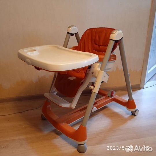 Столик для кормления ребенка