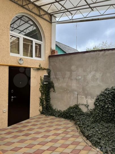 Дом 300 м² на участке 6 сот.