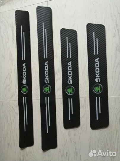 Наклейки 5D на пороги автомобиля