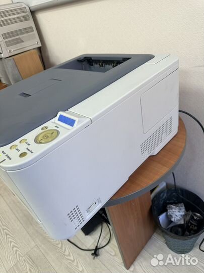 Цветной лазерный принтер