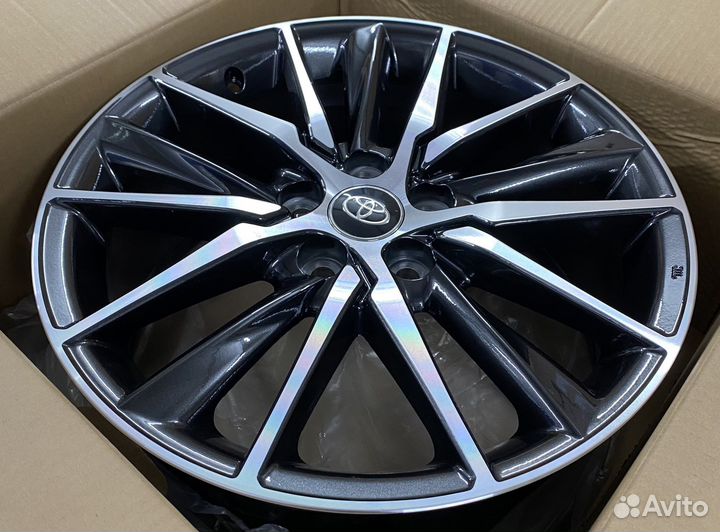 Новые диски R18 Toyota Camry V70