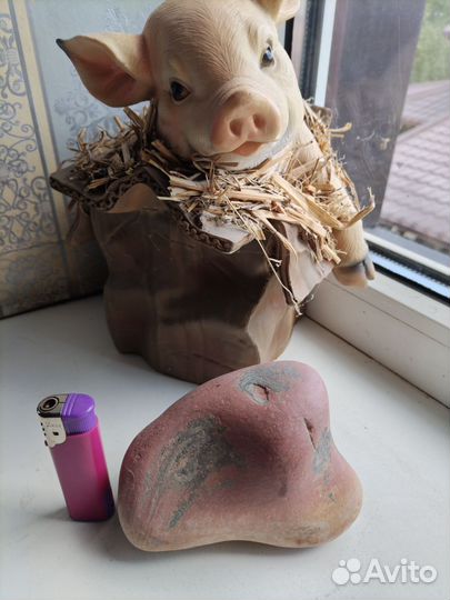 Камень красивый