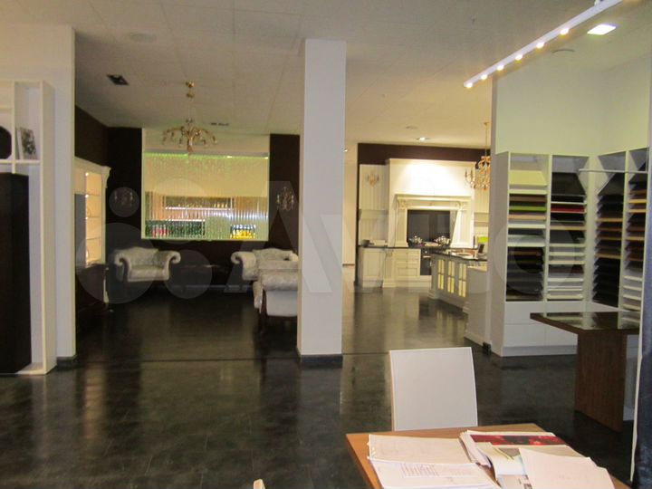Помещение свободного назначения, 500 м²