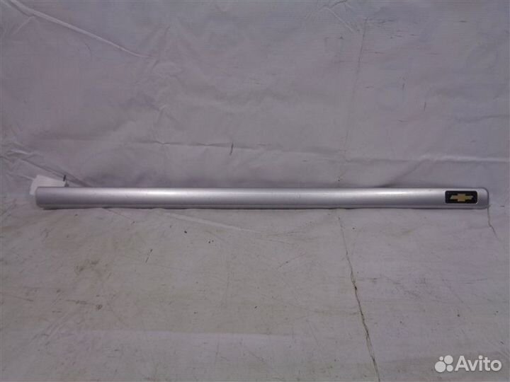 Накладка двери передняя левая Chevrolet Viva F69