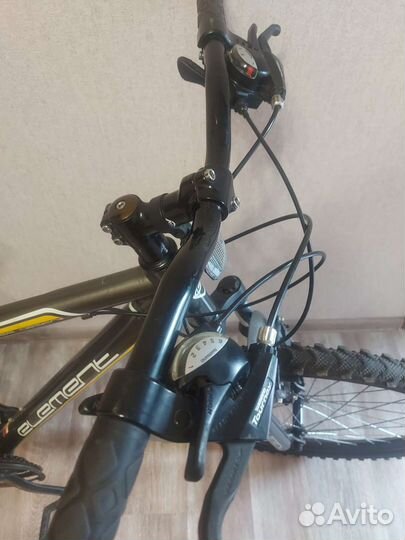 Велосипед горный Element Quark 2.0