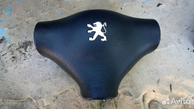 Подушка безопасности Пежо 206, рулевое колесо