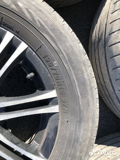 R15 Yokohama A008 195/70, PCD 5x114.3 DIA 70.2