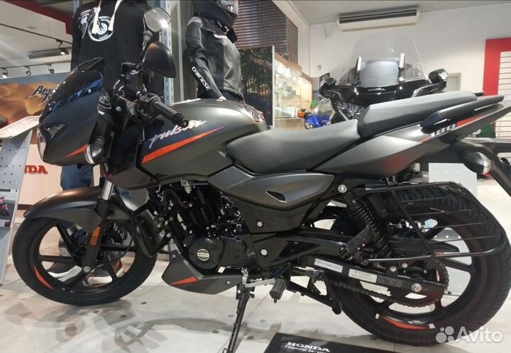 Продам мотоцикл bajaj Pulsar 180 - 2021 г.в