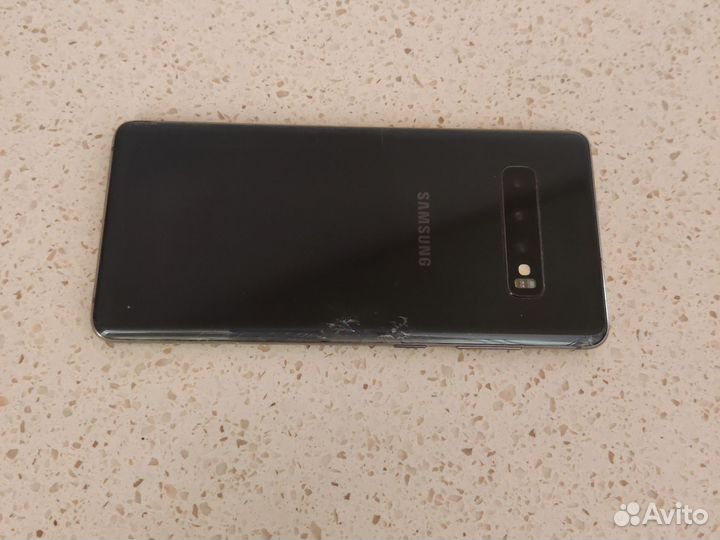 Samsung Galaxy S10, 8/128 ГБ