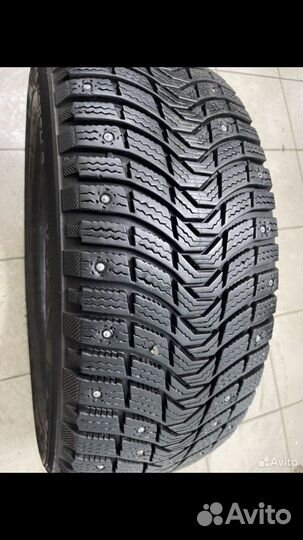 Michelin X-Ice North 3 235/55 R17