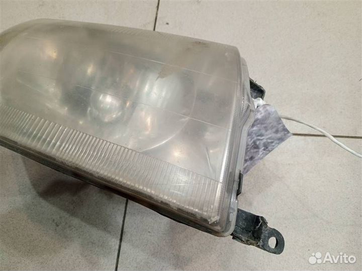 Фара правая Mitsubishi Pajero iO 1998-2007