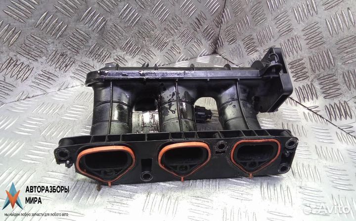 Коллектор впускной Dacia Sandero 2 2013 140039944R