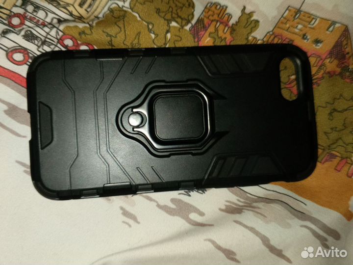 Продам противоударный чехол на айфон 7