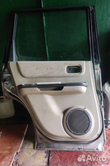 Дверь задняя левая на Nissan X-Trail T-30