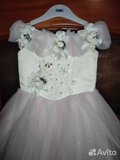 Платье для девочки возраст 2,4,6лет