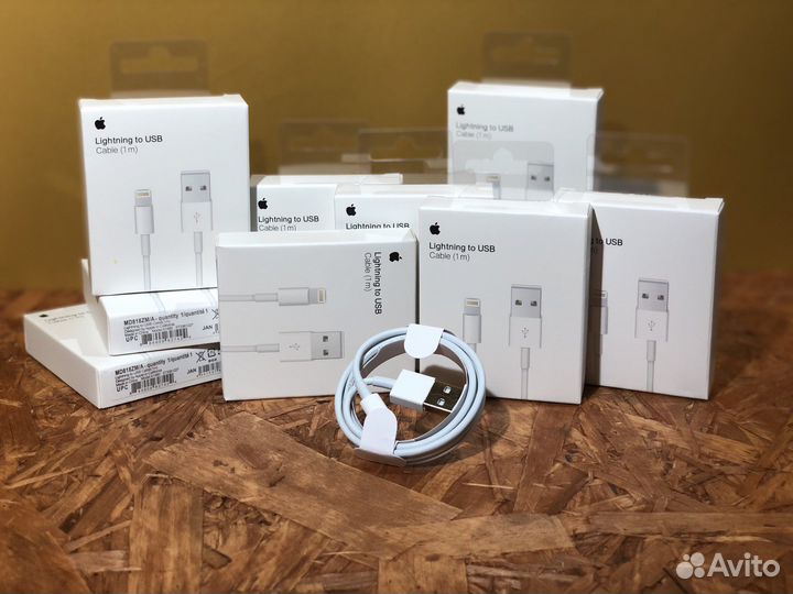 Зарядка на iPhone / lightning USB Apple
