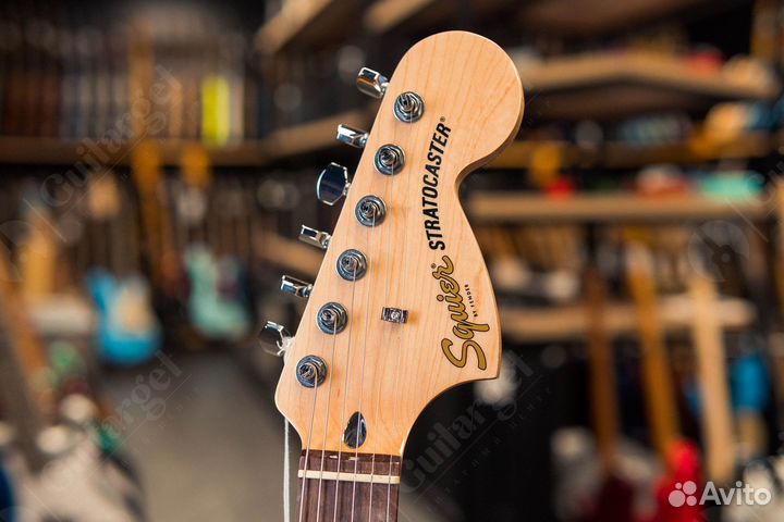 Squier Stratocaster Laurel Fingerboard Surf