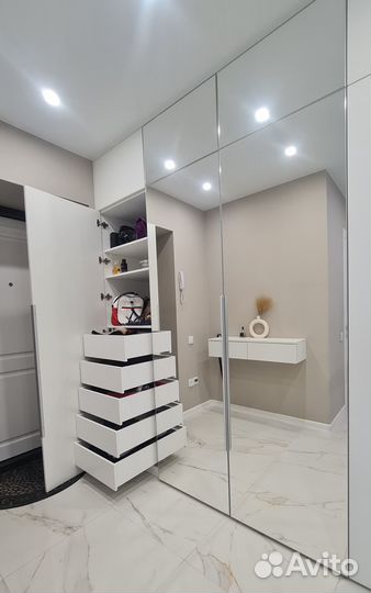 Шкаф распашной