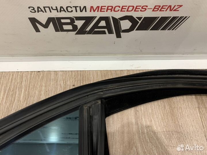 Форточка задняя правая Mercedes W222