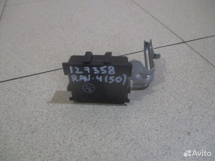 Блок электронный Toyota RAV4 (XA50)