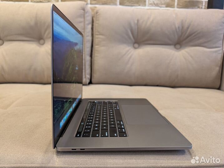 Macbook Pro 16 2019 i7/16/1tb 5300M