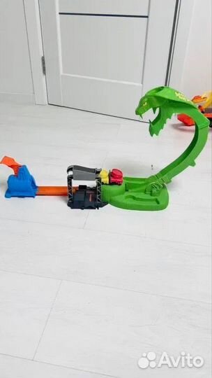 Hot wheels трек