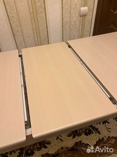 Продам кухонный стол бу