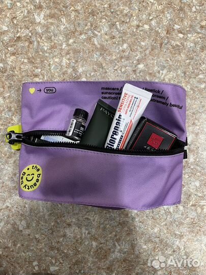 Набор косметики Золотое яблоко, косметичка