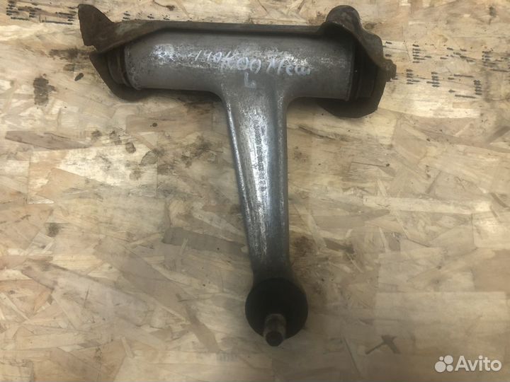 Рычаг мерседес 140 верхний передний