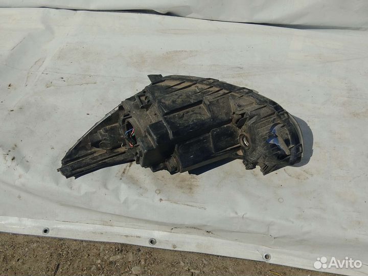 Фара Hyundai Solaris 2010-2014