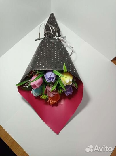 Букет роз из мыла ручной работы 7 штук