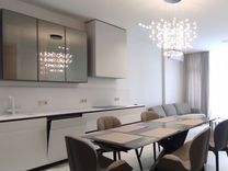 3-к. апартаменты, 180 м², 3/6 эт.