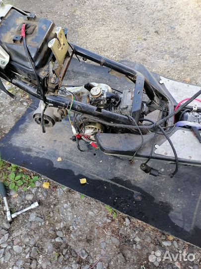 Скутер по запчастям 4т