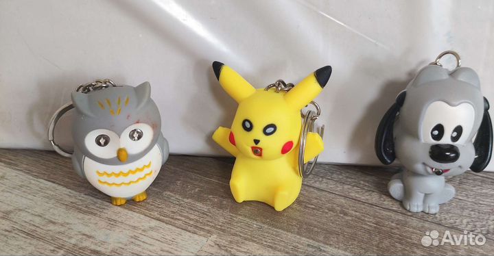 Брелки со светящимися глазами. Игрушки для детей